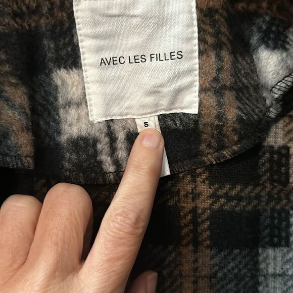 Cream brown and black fleece jacket - Picture 6 of 6